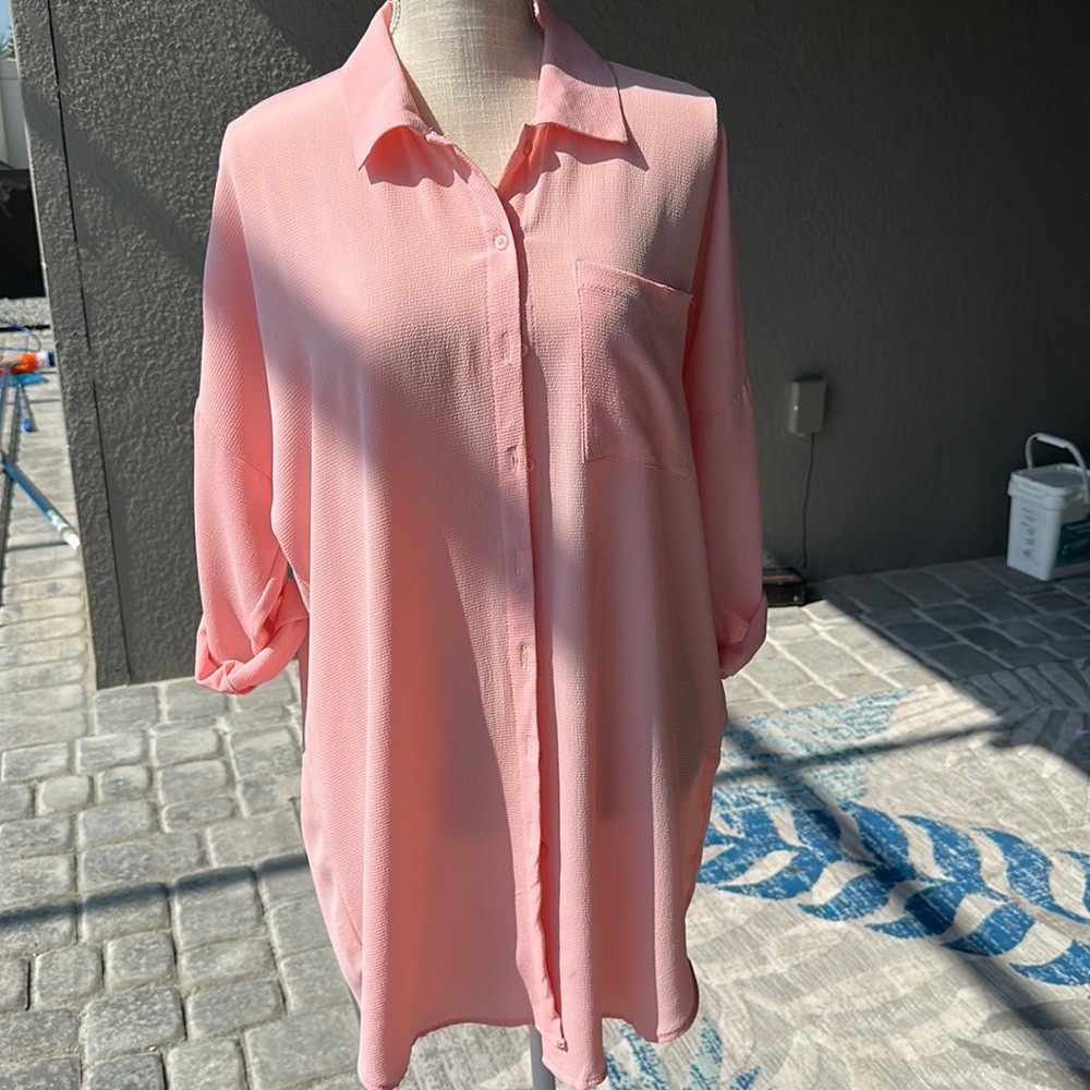 Long light polyester collar button up cuff sleeve with button